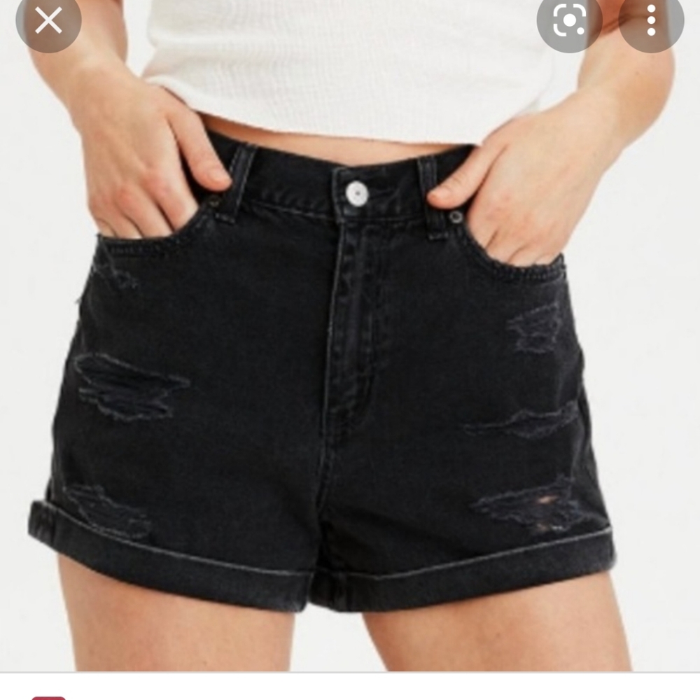 AEO High rise Mom short
